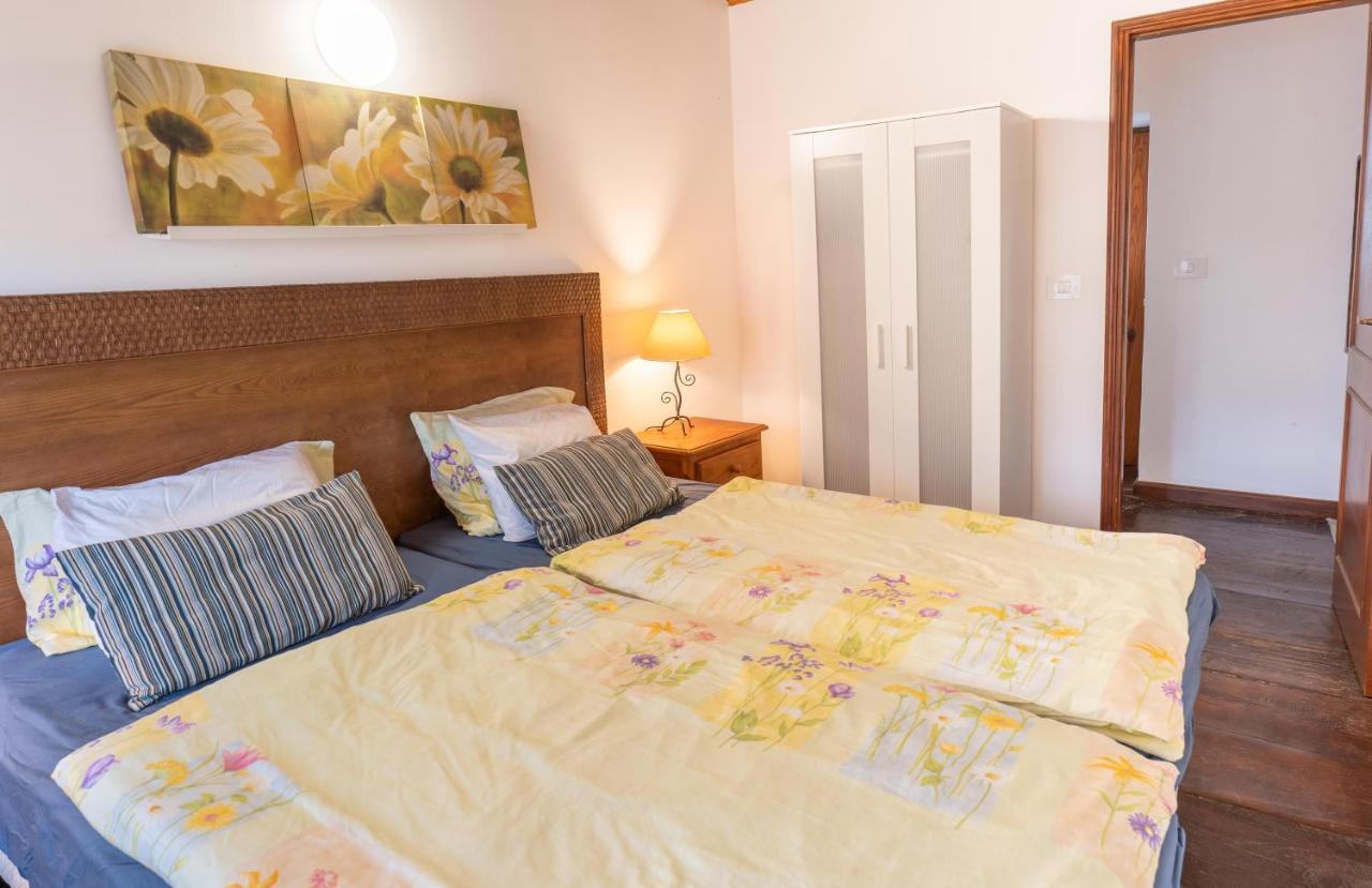Pradera De Melo Heated Pool On Request-Wifi-Bbq Βίλα Λος Ρεαλέχος Εξωτερικό φωτογραφία